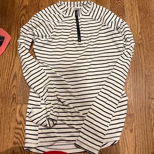 Billabong rash guard